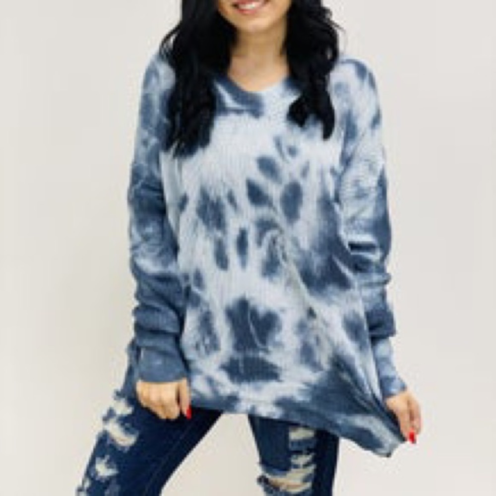 L Love V-Neck Acrylic Tie-Dye Oversized Sweater
